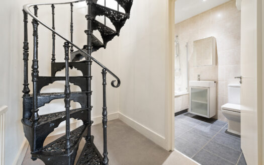 Belgrave Road, Pimlico, London, SW1V 2BL