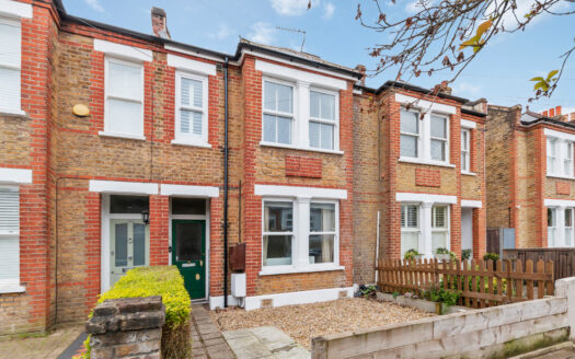 South Park Road, London, SW19 8RX